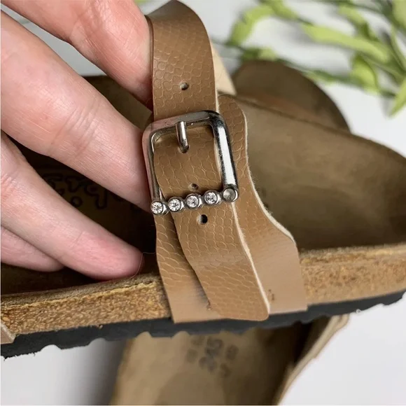 BIRKENSTOCK BIRKI'S Size 38 (7) Sandals Tan Brown Leather Rhinestone Buckle - Picture 5 of 12